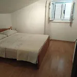 Cubric Apartment *