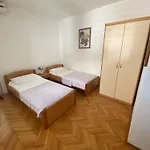 Cubric Apartment Pirovac