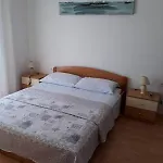 Cubric Apartment Pirovac