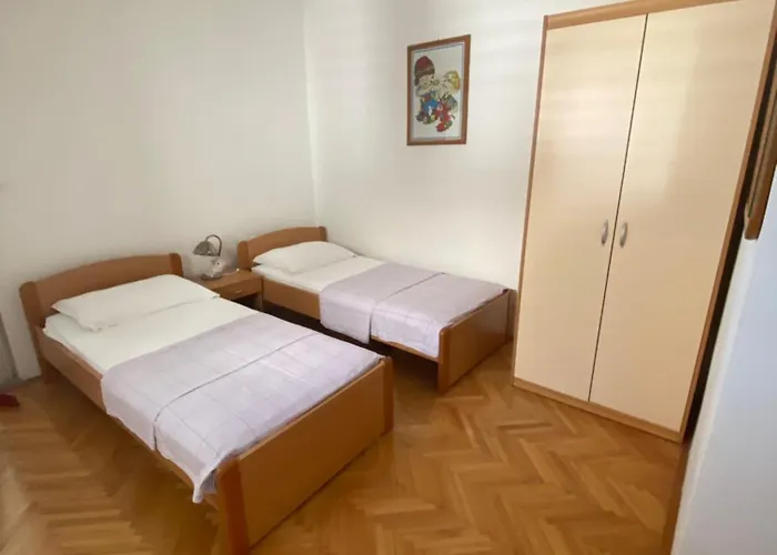 Cubric Apartment Pirovac